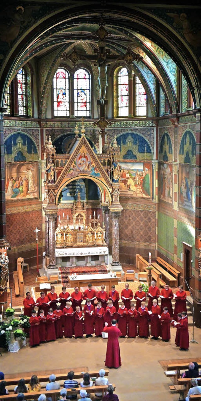 Der Chor der anglikanischen Kathedrale... des Musikdirektors Christopher Gray.   | Foto: Wolfgang Scheu