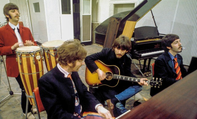 Das Studio als Experimentierlabor: die Beatles bei den Aufnahmen   | Foto: apple corps