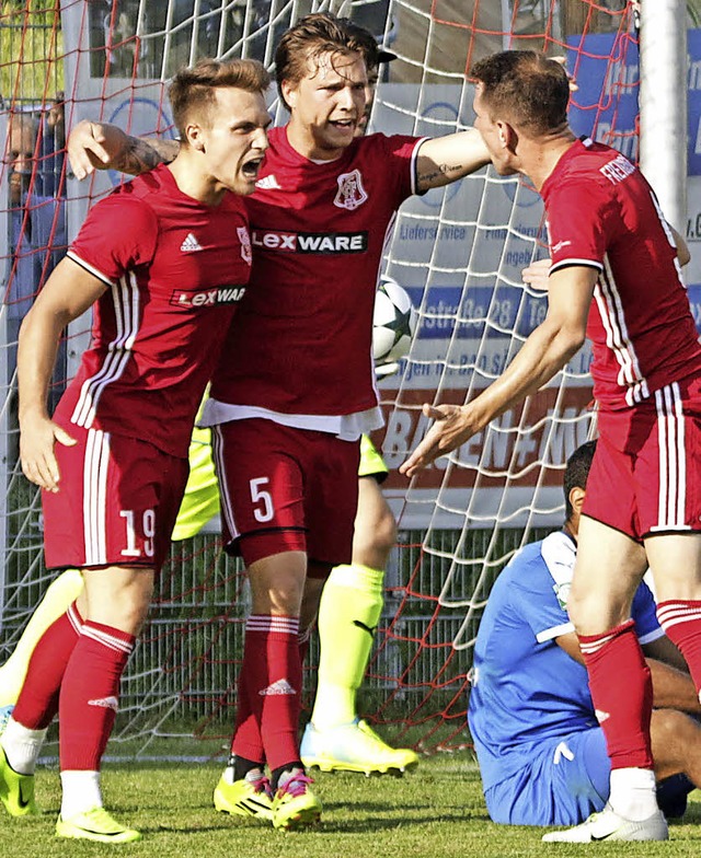 Viermal Anlass zum Torjubel: Alexander...beim  4:0-Heimerfolg gegen Heddesheim   | Foto: Hecht