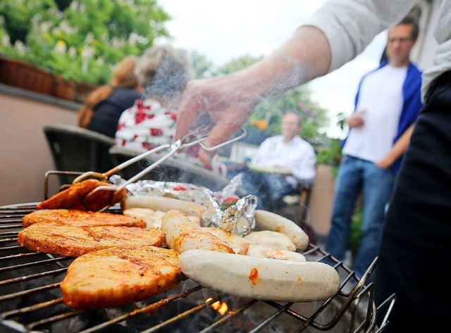 Sommerzeit ist Grillzeit &#8211; damit...n wir vier Tipps zum sicheren Grillen.  | Foto: dpa