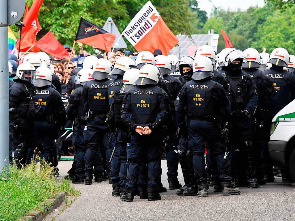Demonstration gegen Rechtsextremismus in Karlsruhe.