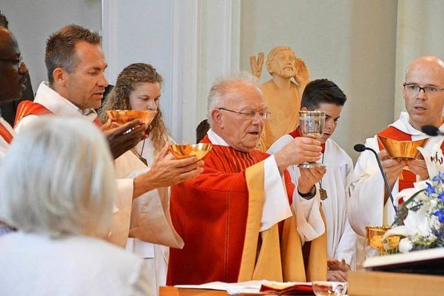 Fotos: Pfarrer Albin Blmmel feiert 50-Jahr-Jubilum in Herten