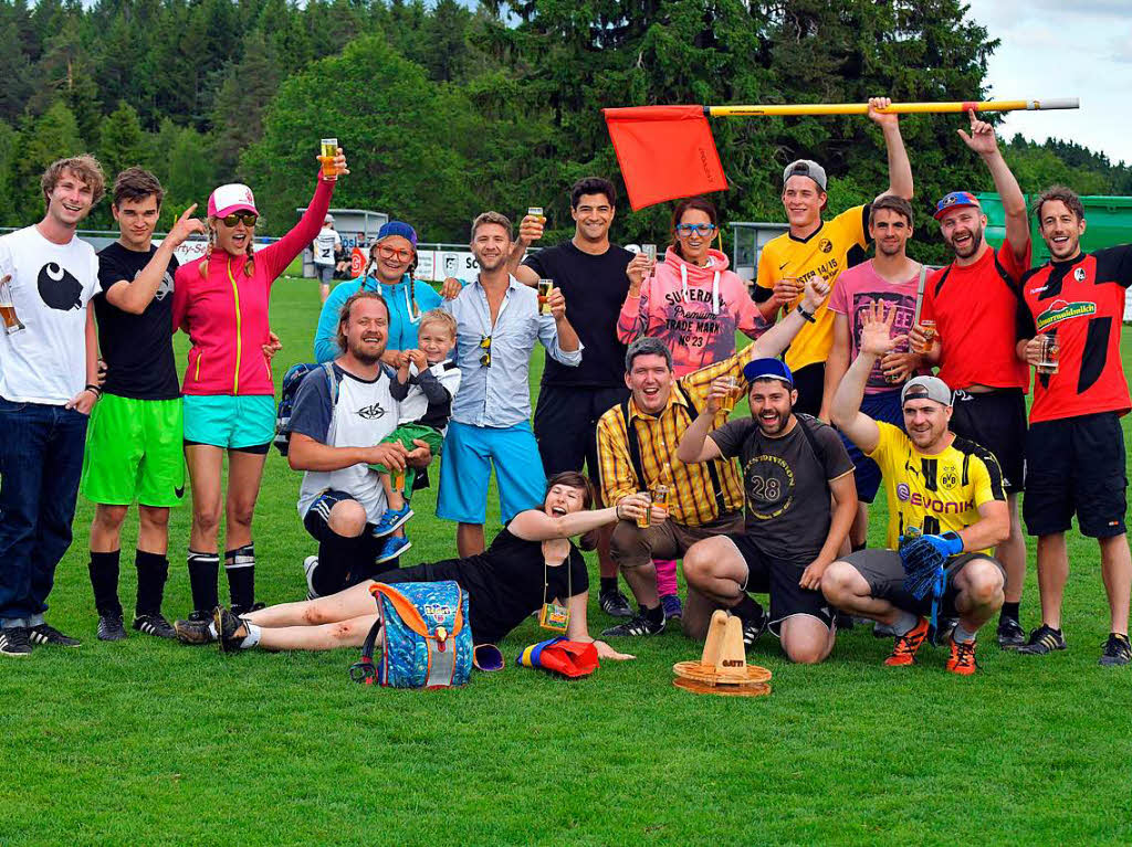 Im letzten Jahr das Schlusslicht - diesmal sind sie die Sieger beim Grmpelturnier in Grafenhausen: Die Mannschaft "Stuhlkreis".