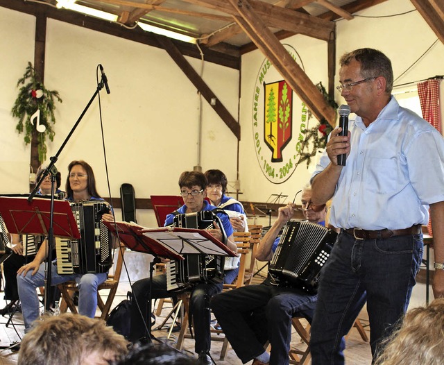 Unterhaltung pur ist beim Harmonika-Or...nschen kamen auch diesmal in Scharen.   | Foto: Martin Klabund