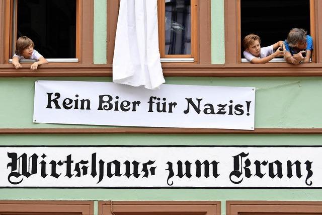 Rechtsextremen-Treffen in Karlsruhe: Gegendemonstranten in der Überzahl