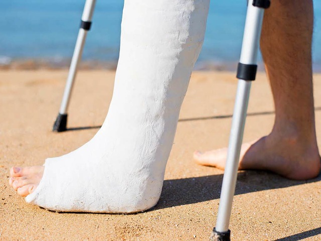 Ohne Versicherung kann der Beinbruch im Ausland teuer werden  | Foto: bz