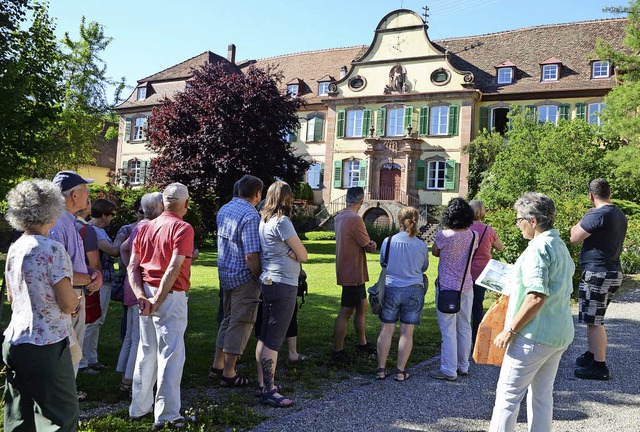 Kiechlinsbergen. Die Teilnehmer vor dem Schloss.  | Foto: Roland Vitt
