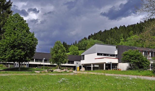 Die Schule in Tegernau wre der Stando...inen eventuellen Zentralkindergarten.   | Foto: Nicolai Kapitz