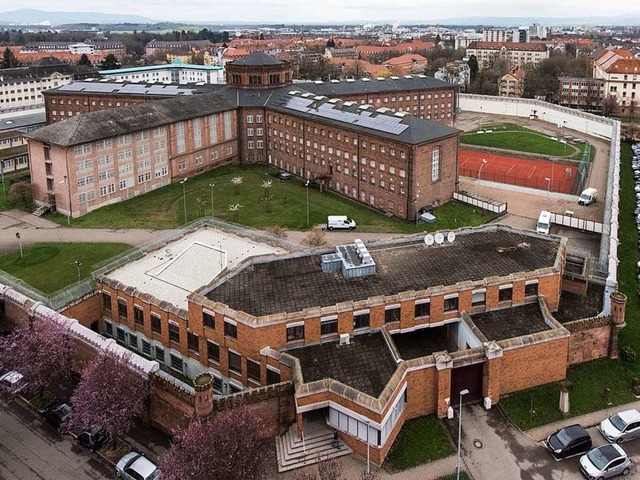 In der Justizvollzugsanstalt Freiburg ...Mittwoch zu dem Angriff auf Catalin C.  | Foto: Patrick Seeger/DPA