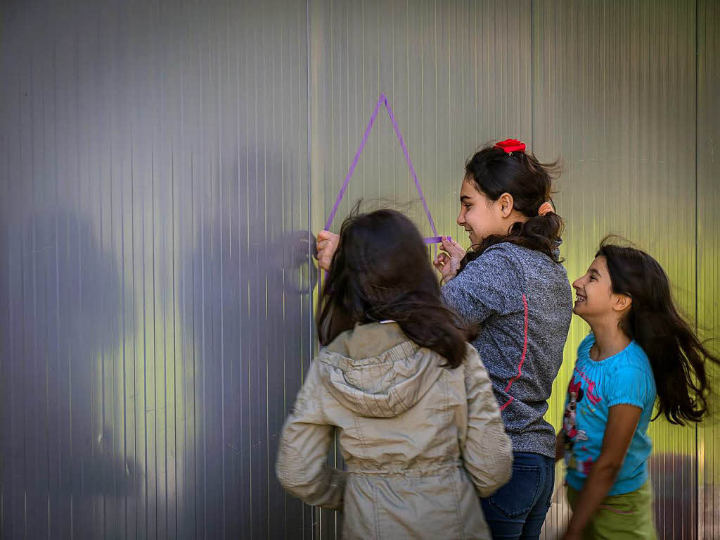 Wie junge Flchtlinge ihr Wohnheim am Kappler Knoten verschnern.