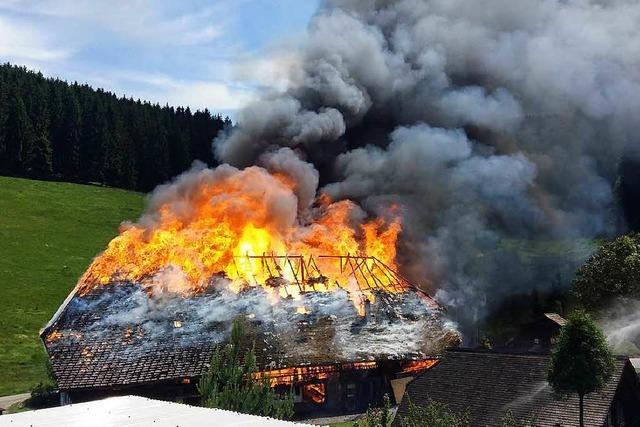 300 Jahre alter Bauernhof im Kinzigtal brennt nieder