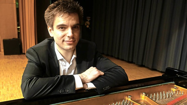 Auf Wunsch des Publikums wieder in Bad...ngen: der Spitzenpianist Andrew Tyson   | Foto: Roswitha Frey