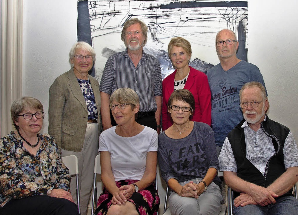 Der neugewählte Vorstand: Brünhild Zin...nd Volker Lindemann (vorne, von links)  | Foto: Helmut Rothermel