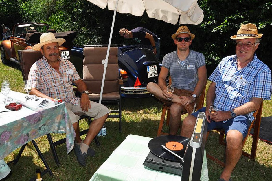 Da blieben keine Wünsche offen: Die ersten Oldtimer-Tage in Bad Bellingen waren ein Genuss für jeden Oldtimer-Fan. (Foto: Jutta Schütz) Da blieben keine Wünsche offen: Die ersten Oldtimer-Tage in Bad Bellingen waren ein Genuss für jeden Oldtimer-Fan. (Foto: Jutta Schütz)