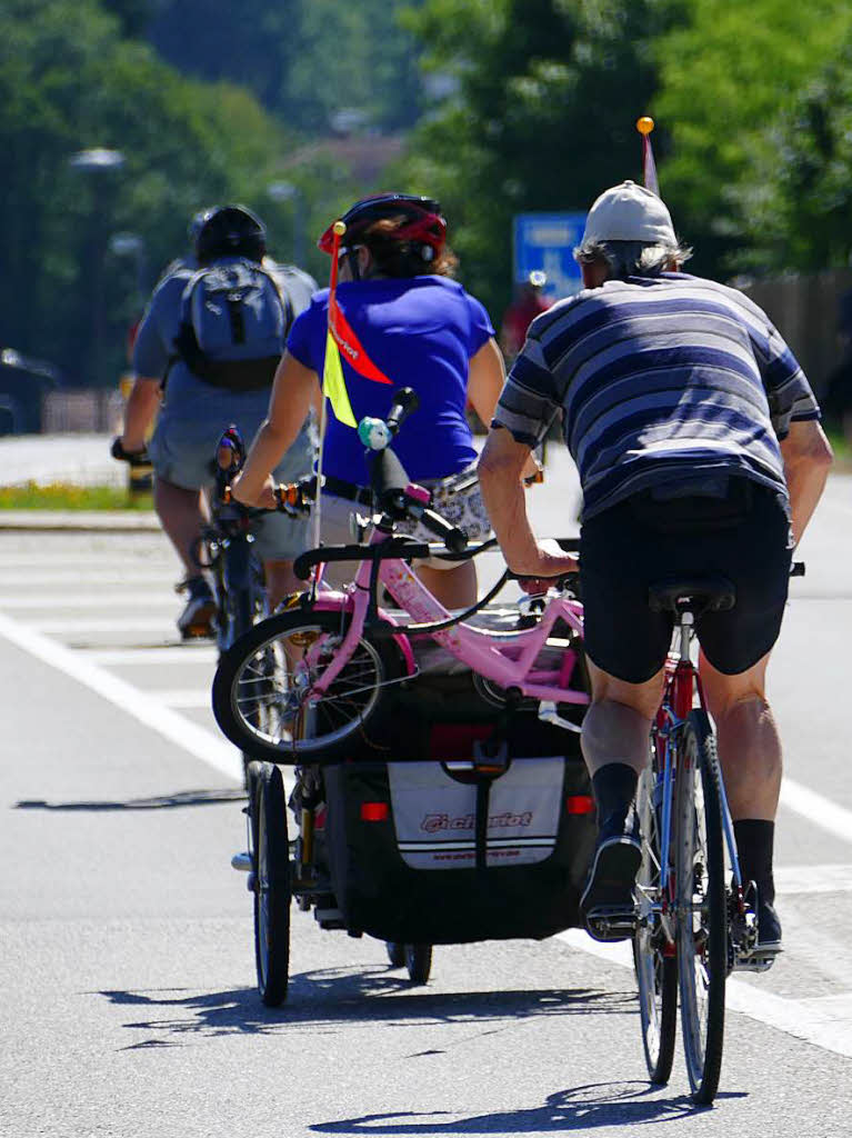 Bei mehr als 25 Grad machten 25 000 Radfahrer und Inlineskater beim Slow-up 2017 mit. <?ZP?>
