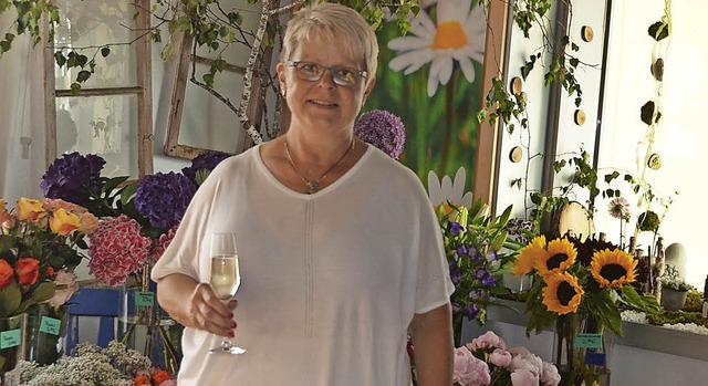 Gudrun Ketzler in ihrem neue erffneten Blumengeschft   | Foto: Christiane Sahli