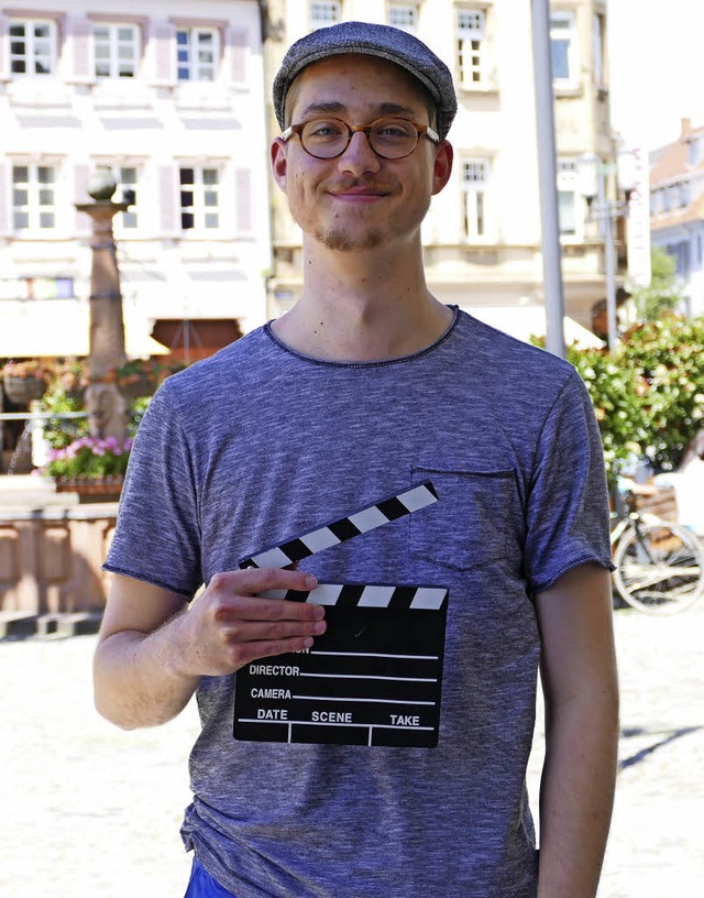 Tobias Bosseck studiert an der Hochsch...nes Kommilitonen als Kameramann dabei.  | Foto: Lena Jrger