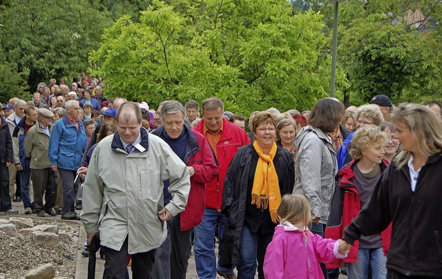 Beim ersten 3000-Schritte-Rundgang zur...t ein wahres Erfolgsmodell erwachsen.   | Foto: Julia Jacob