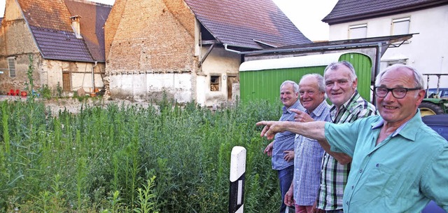 Grundstck fr neue U3-Betreuung: In d...Grundstck des Kindergartens angrenzt.  | Foto: Ilona Hge