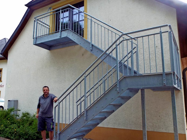 Diese Fluchtreppe am Jugendheim baute Daniel Huber.   | Foto: am