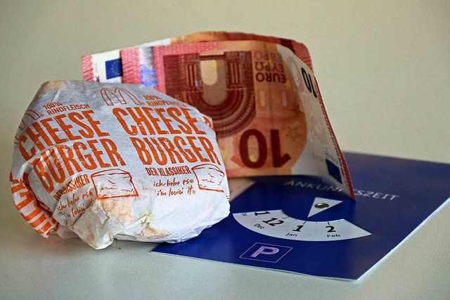 Ein Burger fr ber 20 Euro? Kann pass...n man keine Parkscheibe ins Auto legt.  | Foto: Felix Klingel