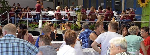 Kiechlinsbergen. Der Musikverein Forchheim beim Bhnenauftritt.  | Foto: Roland Vitt