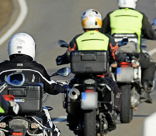 rgernis in St. Peter: Lrmende Motorrder   | Foto: dpa/Seeger