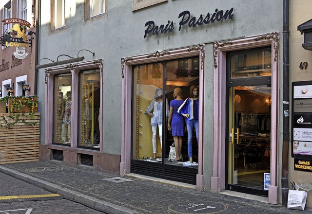 Die Adresse fr extravagante Kleider: Paris Passion  | Foto: M. Bamberger