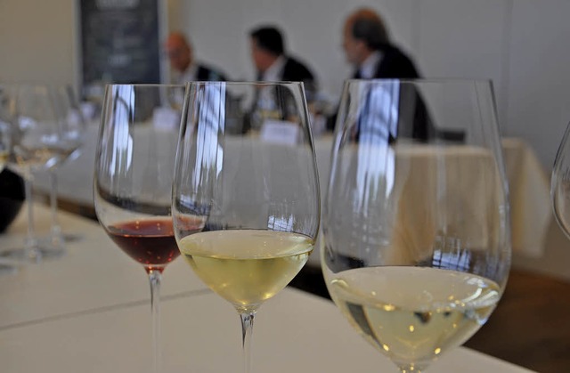 Am Freitag lud die  Bezirkkellerei Fachpublikum zur Weinprobe.  | Foto: Schtz