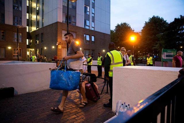 Hunderte Menschen mssen aus Londoner Hochhusern raus