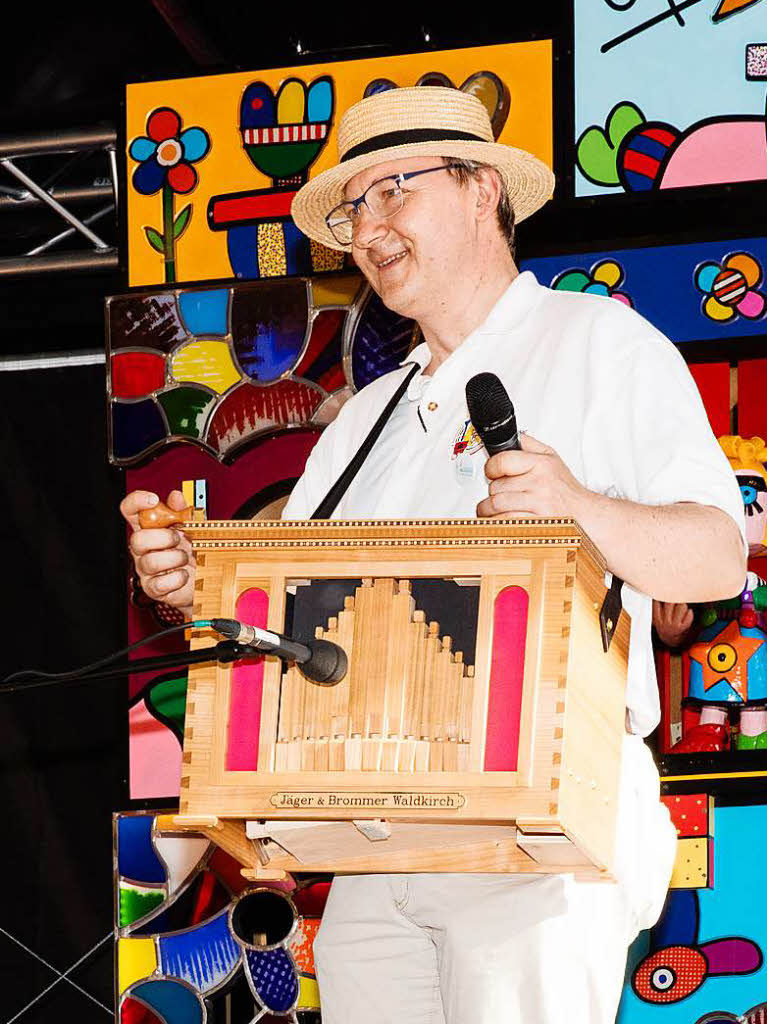 Impressionen vom Orgelfest: Bernd Wintermantel stellt die diesjhrige Losorgel vor.