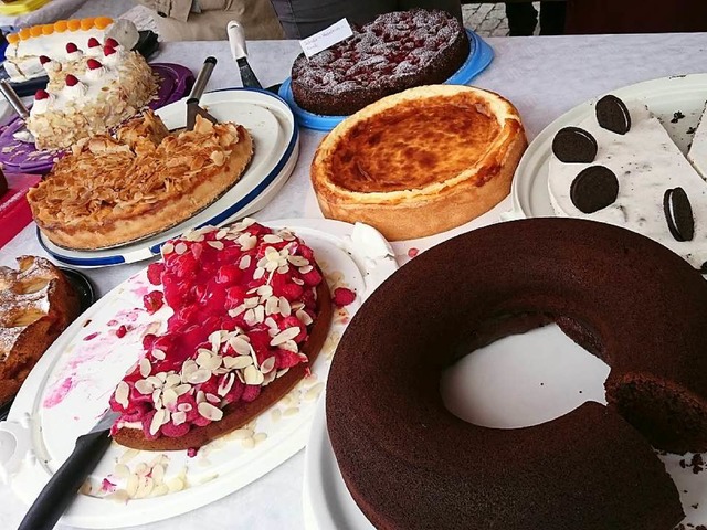 Kuchenverkauf ist gerade bei Schlern ...asse oder einen guten Zweck zu kommen.  | Foto: Alexander Huber