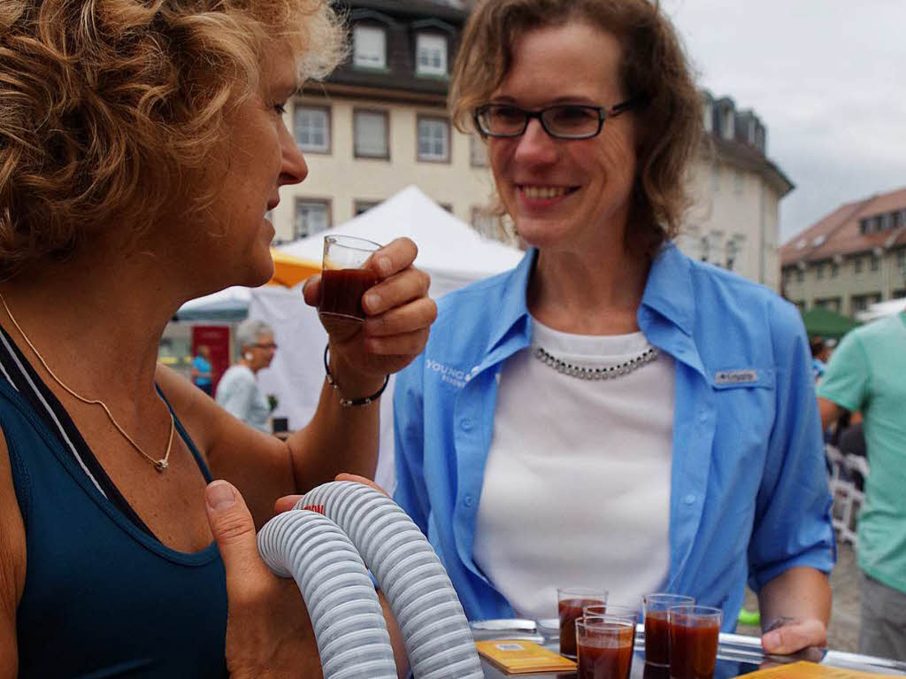 Ein Schlückchen Wolfsbeeren-Powerdrink gefällig? Ein Schlückchen Wolfsbeeren-Powerdrink gefällig?