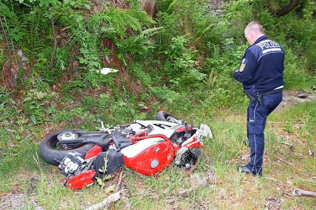 Schwerer Motorradunfall auf der B317 kurz vor dem Feldbergpass.  | Foto: Kamera24