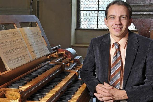 Pavel Kohout an der Metzler-Orgel