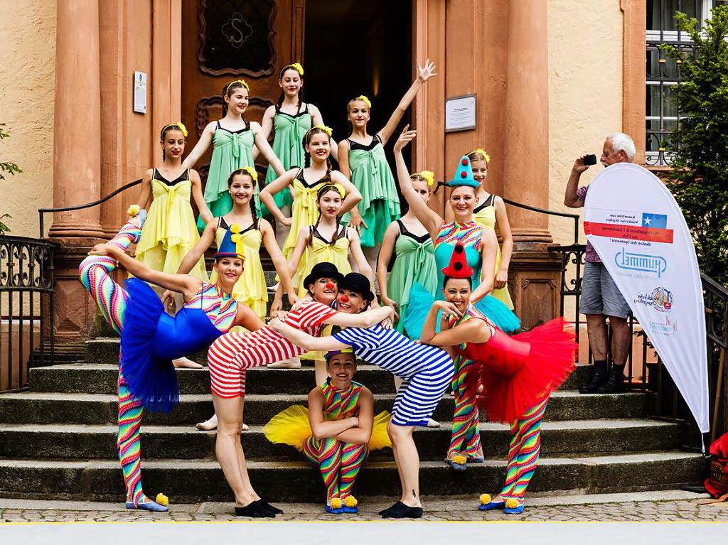 Impressionen vom Orgelfest: Die Auftritte des Ballettstudios Ute-Anna sind immer etwas Besonderes. Diesmal stellten sie die bunte Welt der Orgelpfeifen und tanzenden Tne dar, aber auch den luftig-beschwinglichen Sommer.
