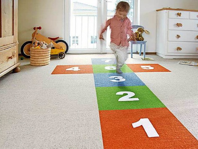 Teppichboden ist im Kinderzimmer belie...er durch einen Laminatbelag ersetzen.   | Foto: Tretford