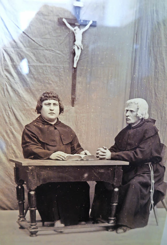 Hauptlehrer Karl Frey (links) als Mart...beim Auggener Festspiel im Jahr 1894.   | Foto: Repro: Dorothee Philipp