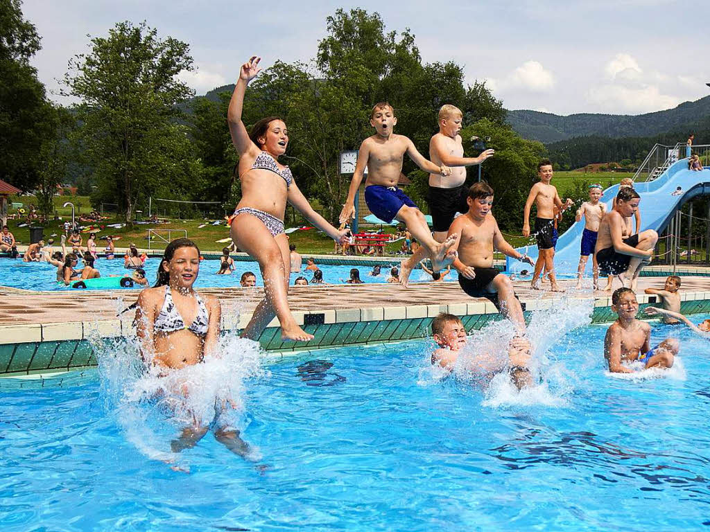 Wasser, Wels und Werkttige – Sommerfreuden und Sommeranstrengungen im Elztal und Umgebung.