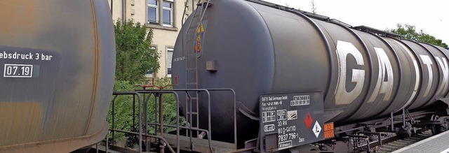 Mehr als nur ein rgernis: abgestellte...ransport im Bahnhof Efringen-Kirchen.   | Foto: F.Lehr