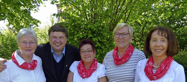 Das Vorstandsteam der Frauengemeinscha...er und Kassiererin Ingrid Baumgartner   | Foto:  Peter Meister