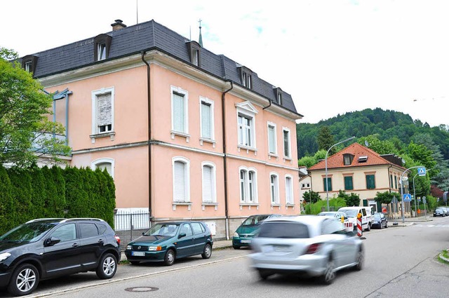 Die Stadt hat das Haus fr rund eine Million Euro gekauft.  | Foto: Nicolai Kapitz