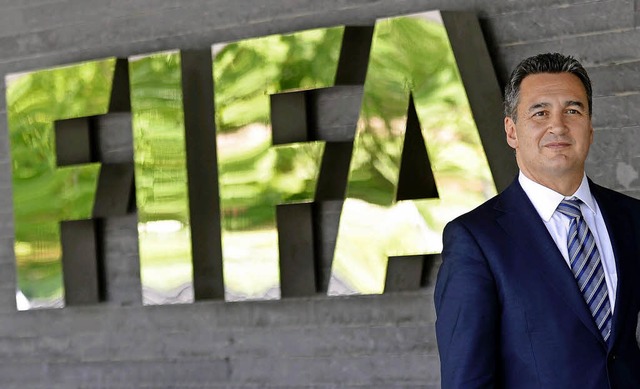 Michael Garcia vor der Fifa-Zentrale in Zrich. Das Foto entstand 2012.   | Foto: dpa