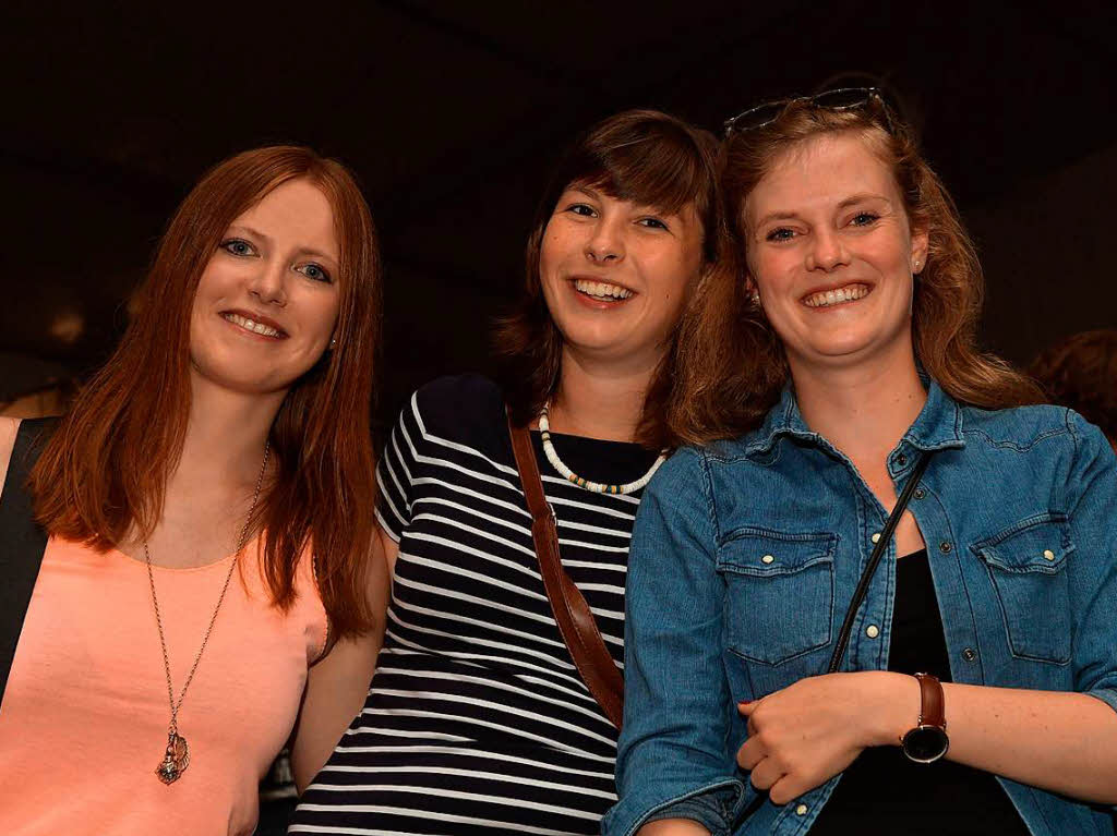 Viele weibliche Fans eroberten das Zelt beim Auftritt ihrer Sidling Sisters aus Grafenhausen. Viele weibliche Fans eroberten das Zelt beim Auftritt ihrer Sidling Sisters aus Grafenhausen.