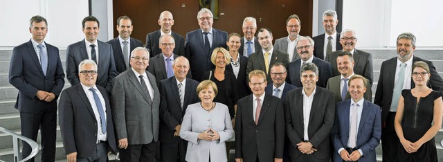 20 Brgermeister aus dem Landkreis Wal...in mit Bundeskanzlerin Angela Merkel.   | Foto: Bundespresseamt