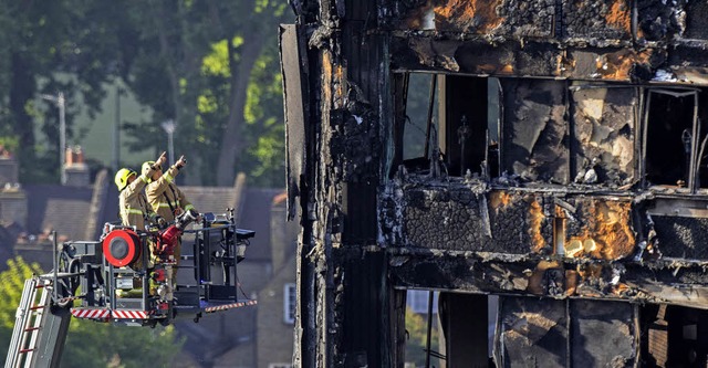 Die Bergung der Opfer in Grenfell Tower wird  schwierig werden.   | Foto: dpa