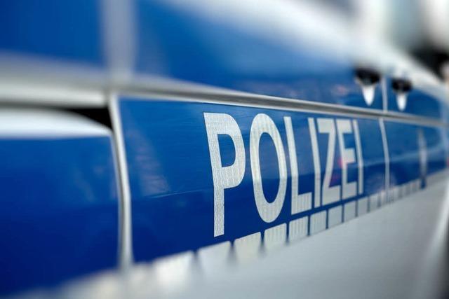 Tankstelle in Lörrach überfallen – Angestellter mit Messer bedroht