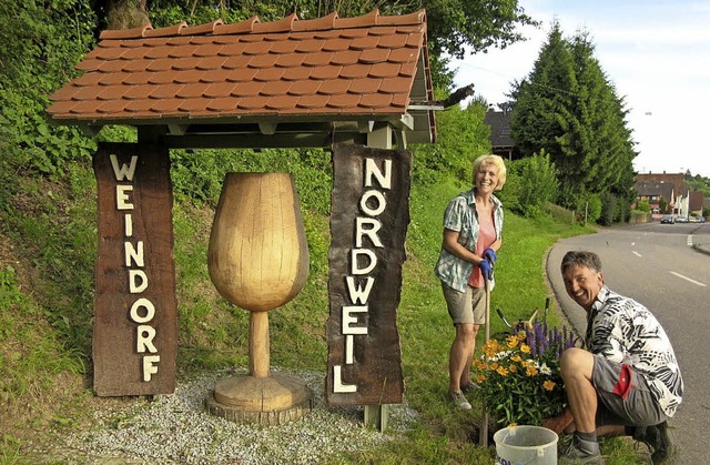 BRGERSCHAFTLICHES Engagement zeigen E...llkommensgru des Weindorfes Nordweil.  | Foto: Reiner Merz