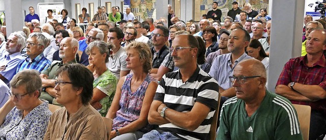 Rund 150 Brgerinnen und Brger  inter...Brgerversammlung vorgestellt wurden.   | Foto: Juliane Khnemund