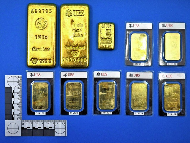 In letzter Minute haben sich zwei Pers... auf den Klingnauer Goldfund erheben.   | Foto: Kantonspolizei
